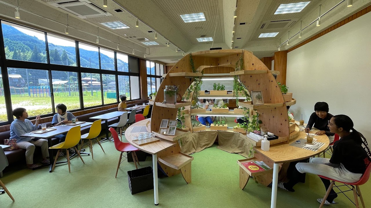 ユニット併設型カフェ